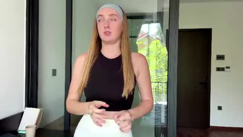 Elizabeth online show from 07.22.26