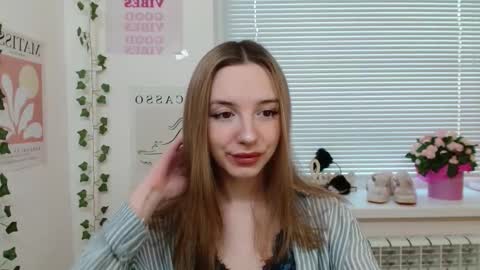 Snapshot of adele0_0 chatting on 02.09.25 Adele online show from 02.09.25