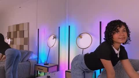 Andrea online show from 10.25.25