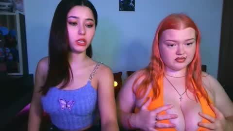 Snapshot of adele_kiara chatting on 10.22.25 adele_kiara online show from 10.22.25