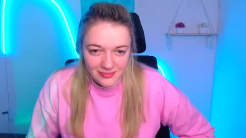 Snapshot of adele_missu chatting on 11.14.25 Adele online show from 11.14.25