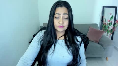 Carolina online show from 09.12.25