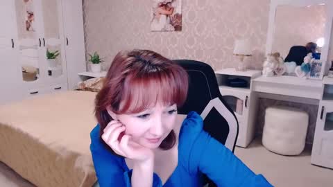 Snapshot of adelemoran chatting on 02.28.25 AdeleMoran online show from 02.28.25