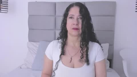 Adele Smithh online show from 02.20.26