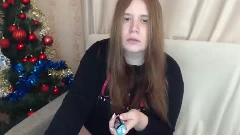 Snapshot of adelinalawson chatting on 01.07.25 adelinalawson online show from 01.07.25