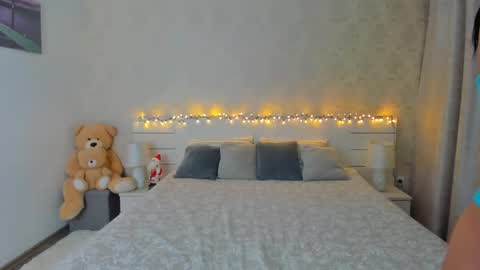 Snapshot of adellegirl chatting on 12.09.24 adellegirl online show from 12.09.24