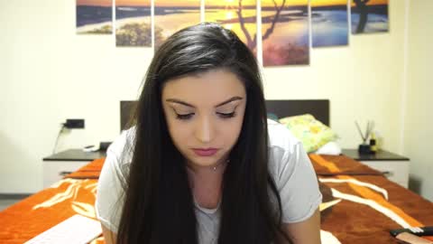 Adellineee online show from 02.07.25