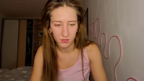 Snapshot of adellqueen chatting on 04.25.26 Adell online show from 04.25.26