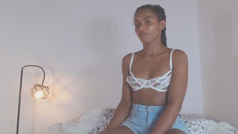  instragram adelyn 111 online show from 01.12.25