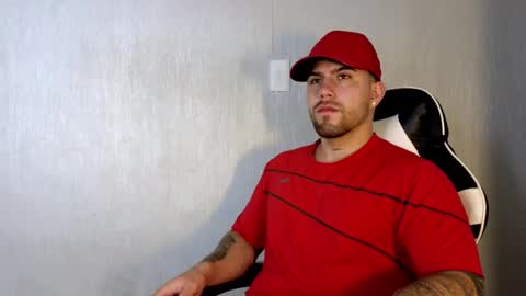 Snapshot of ades_lowe chatting on 09.23.25 Ades online show from 09.23.25