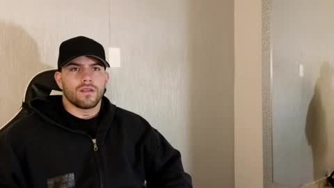 Snapshot of ades_lowe chatting on 10.03.25 Ades online show from 10.03.25