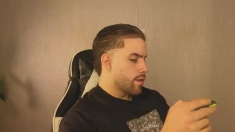 Snapshot of ades_lowe chatting on 11.09.25 Ades online show from 11.09.25