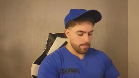 Snapshot of ades_lowe chatting on 11.12.25 Ades online show from 11.12.25