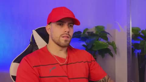 Snapshot of ades_lowe chatting on 12.19.25 Ades online show from 12.19.25