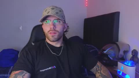 Snapshot of ades_lowe chatting on 01.14.26 Ades online show from 01.14.26