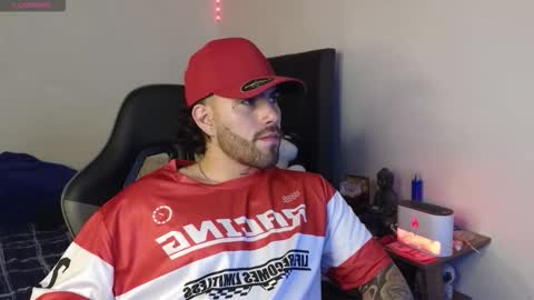 Snapshot of ades_lowe chatting on 02.25.26 Ades online show from 02.25.26