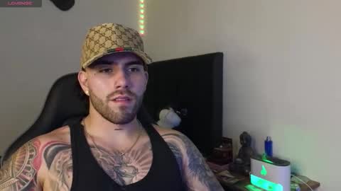 Snapshot of ades_lowe chatting on 02.27.26 Ades online show from 02.27.26