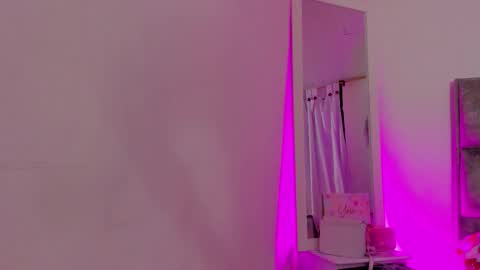   online show from 11.19.25