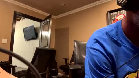 adick_ting online show from 11.04.25