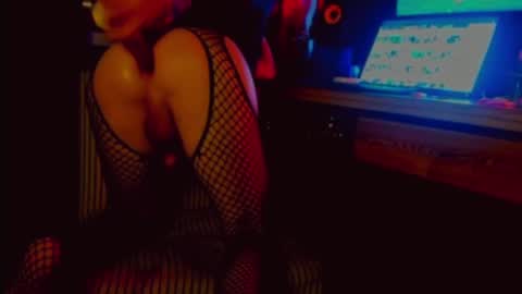 Snapshot of adicta37 chatting on 10.31.25 adicta37 online show from 10.31.25