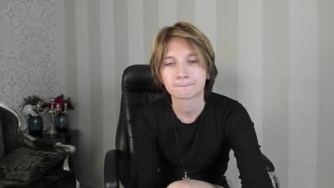 Snapshot of adonbev chatting on 03.27.26 adonbev online show from 03.27.26