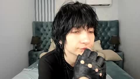 Snapshot of adonbev chatting on 06.28.26 adonbev online show from 06.28.26