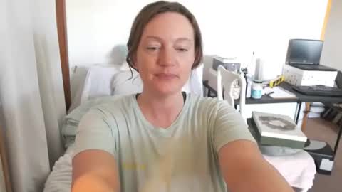 Snapshot of adorable22 chatting on 09.29.25 adorable22 online show from 09.29.25