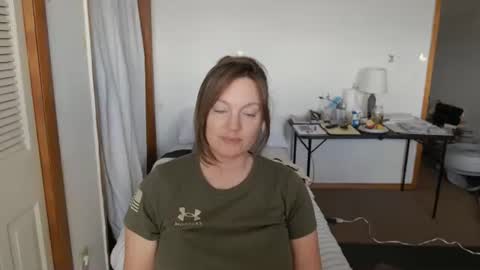 Snapshot of adorable22 chatting on 10.11.25 adorable22 online show from 10.11.25