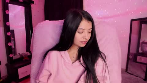 Stormi online show from 01.21.25