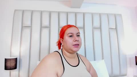 ANDREA PEREZ online show from 02.19.25