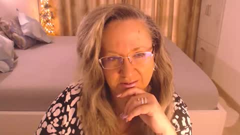 Cryna online show from 02.22.26