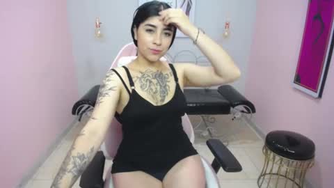 Snapshot of adri_gomez_1 chatting on 05.07.26 Adri online show from 05.07.26