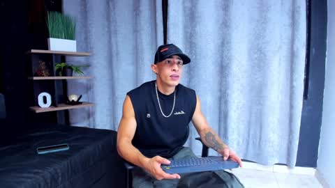   online show from 01.04.25