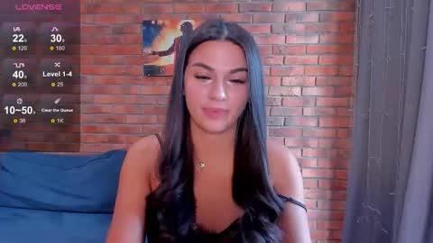 Snapshot of adriana1_ chatting on 10.27.25 Adriana online show from 10.27.25