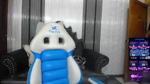 Adriana Martinez online show from 02.04.26