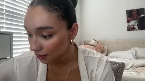 Snapshot of adriannarodriguez chatting on 02.14.25 Adrianna online show from 02.14.25