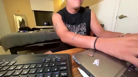 adriannn222 online show from 11.22.25