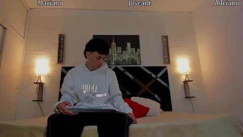 Adrian online show from 09.09.25