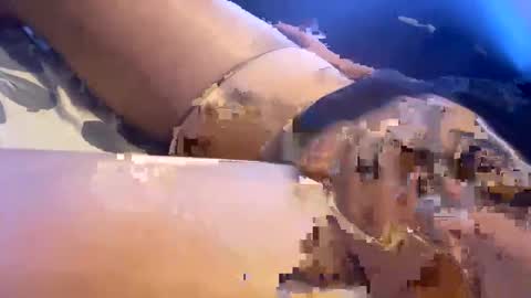 Snapshot of ads008 chatting on 10.18.25 ads008 online show from 10.18.25