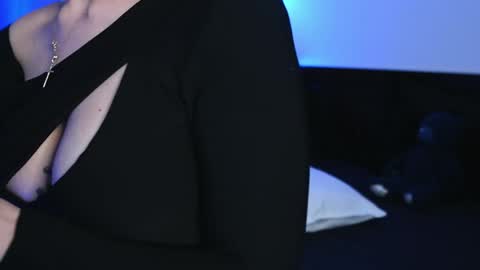 Aelia online show from 04.06.26