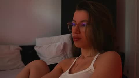 Snapshot of aelia_anara chatting on 05.31.26 Aelia online show from 05.31.26