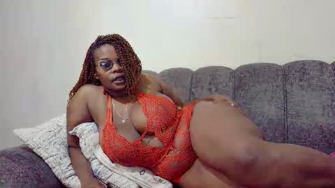 Snapshot of african_sexygoddess chatting on 05.21.26 african_sexygoddess online show from 05.21.26