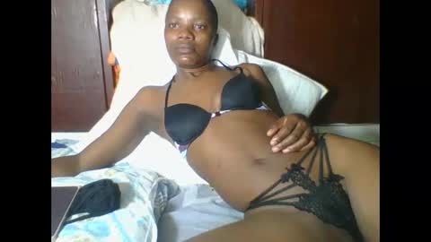 Snapshot of africanprincess24 chatting on 05.01.26 PHOEBE online show from 05.01.26