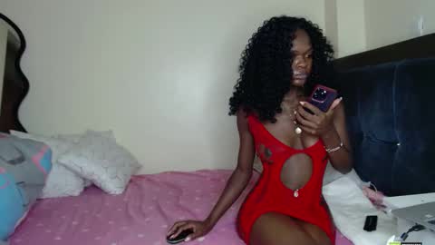 Snapshot of africas_booty842808 chatting on 02.28.26 Mia online show from 02.28.26