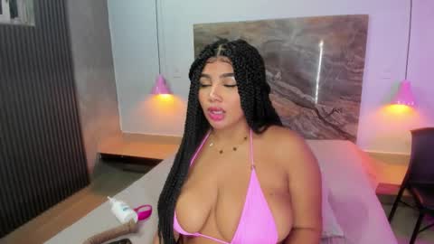 Snapshot of afrodita_roos_ chatting on 11.21.25 Afrodita Ross online show from 11.21.25