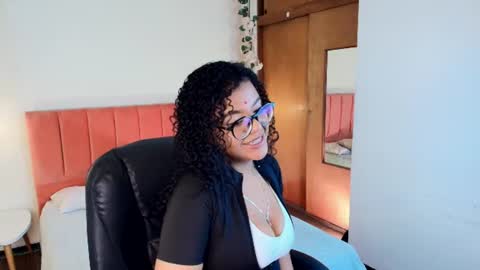 Snapshot of afroditaa_19 chatting on 07.14.26 AFRODITA online show from 07.14.26