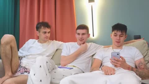 Mark online show from 03.22.26