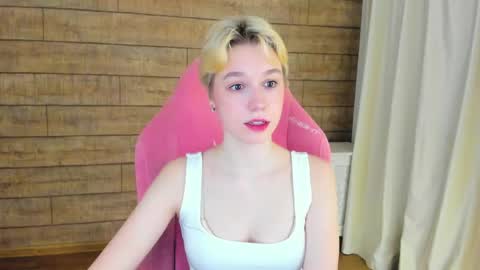 Snapshot of agatagate chatting on 05.19.26 AgataGate online show from 05.19.26