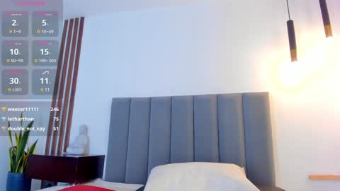 Snapshot of agatarose1 chatting on 12.16.24 AgataRose online show from 12.16.24