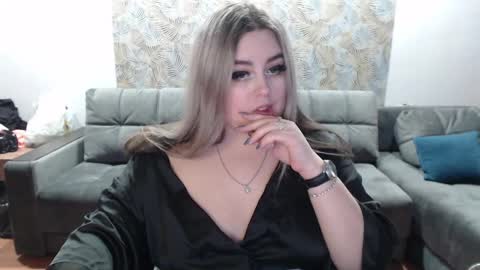 Snapshot of agatasweeti chatting on 12.18.24 Agata online show from 12.18.24